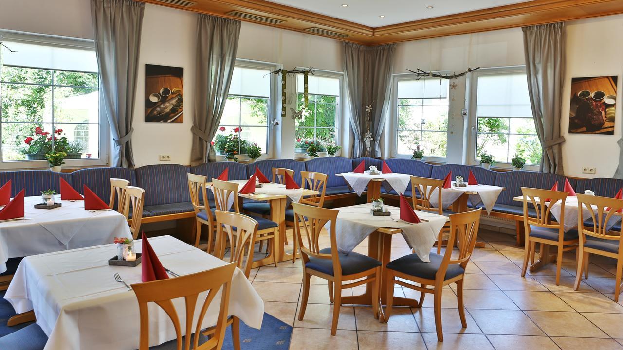 Hotel Alznauer Hof Gomaringen Exterior foto